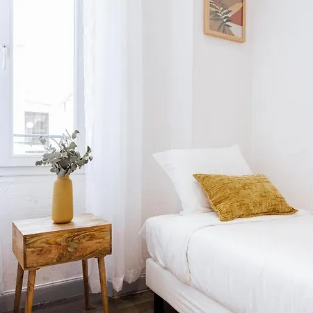 Christine - Spacieux, Proche Palais & Plages, Clim Appartamento *